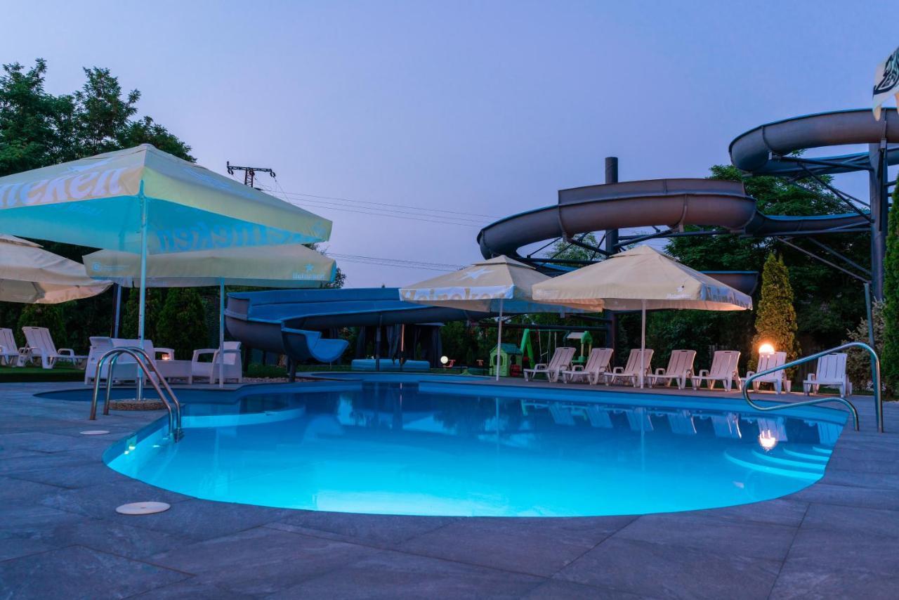 Club Hotel Pegasus Tiszaug Zewnętrze zdjęcie