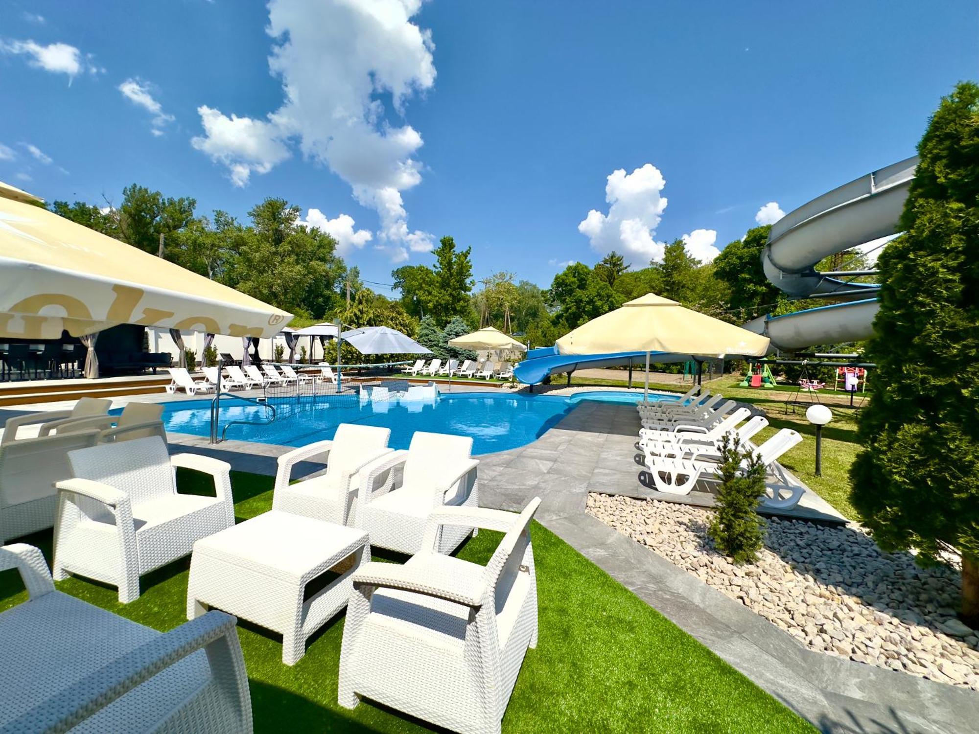 Club Hotel Pegasus Tiszaug Zewnętrze zdjęcie